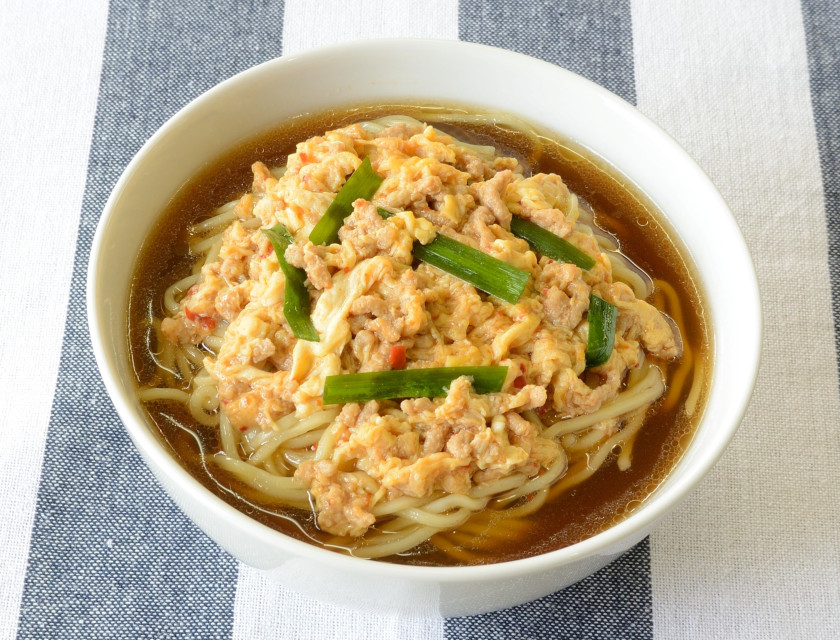 卵とじ台湾ラーメン（辛辛麵風）