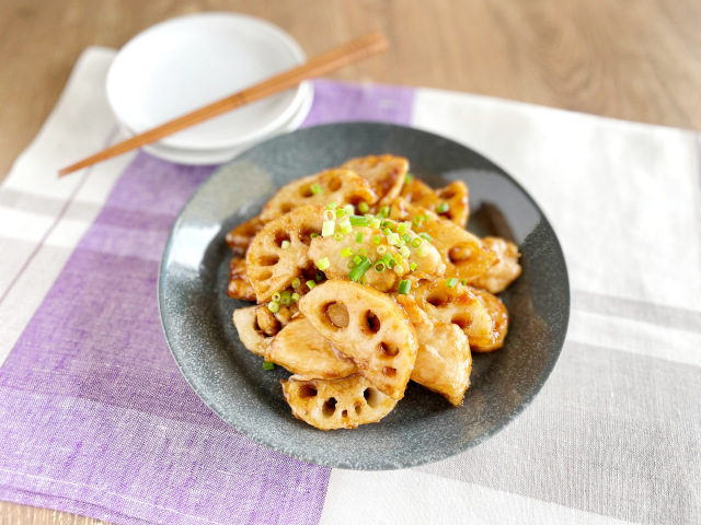 鶏むね肉とレンコンの甘辛ソース炒め